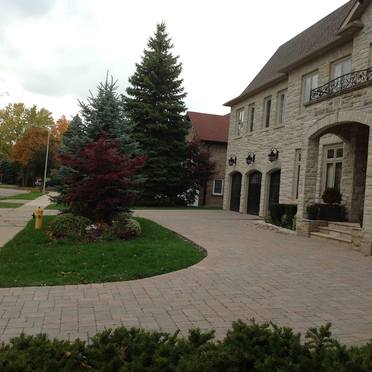 Interlocking stone installation