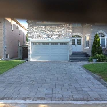 Interlocking stone installation